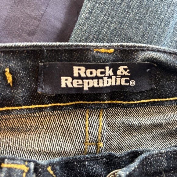 Women’s Jeans - Picture 3 of 4